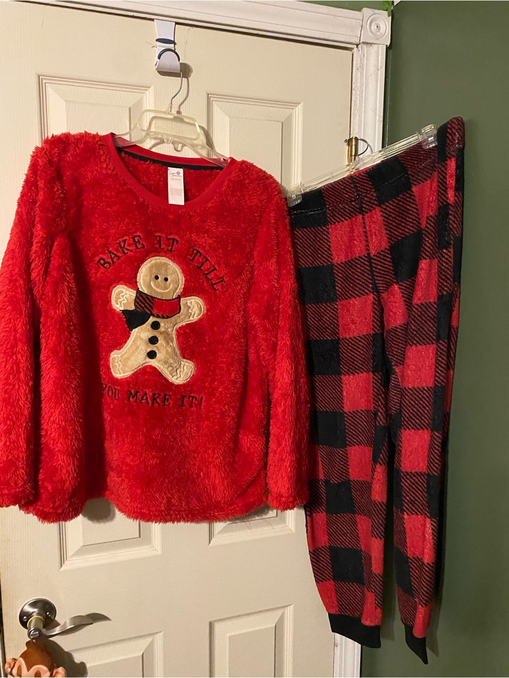 Red Gingerbread Plush Pajama Set - Cozy Holiday Sleepwear large 12 - 14